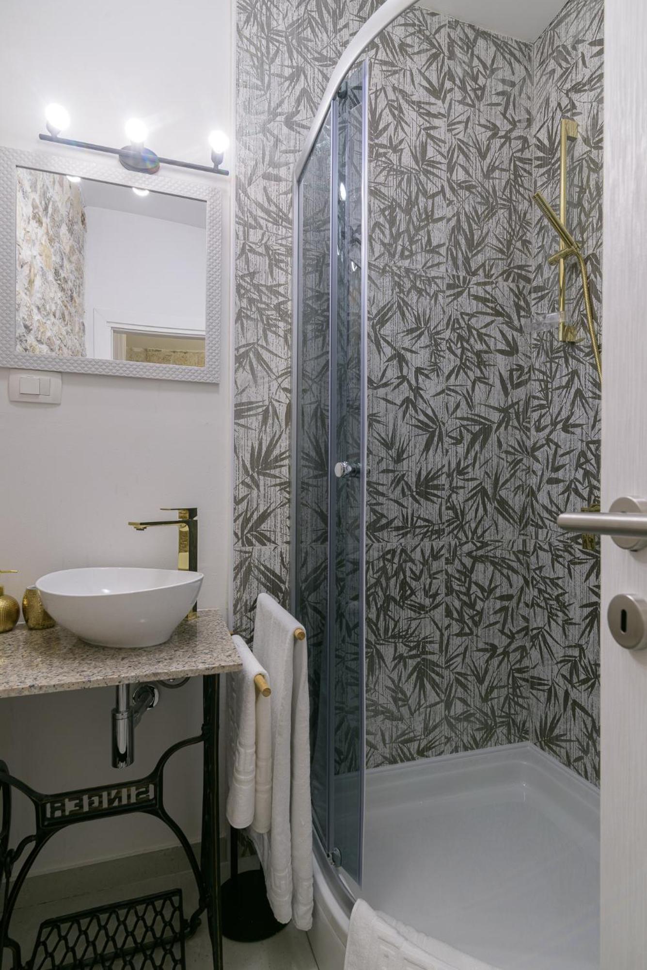 Rooms Bartul トロギール エクステリア 写真